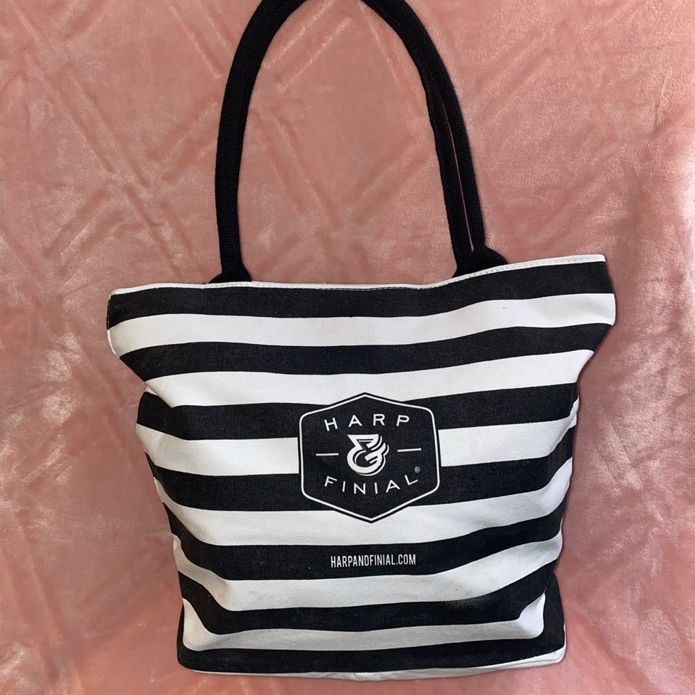 Harp & Finial Zippered Tote
